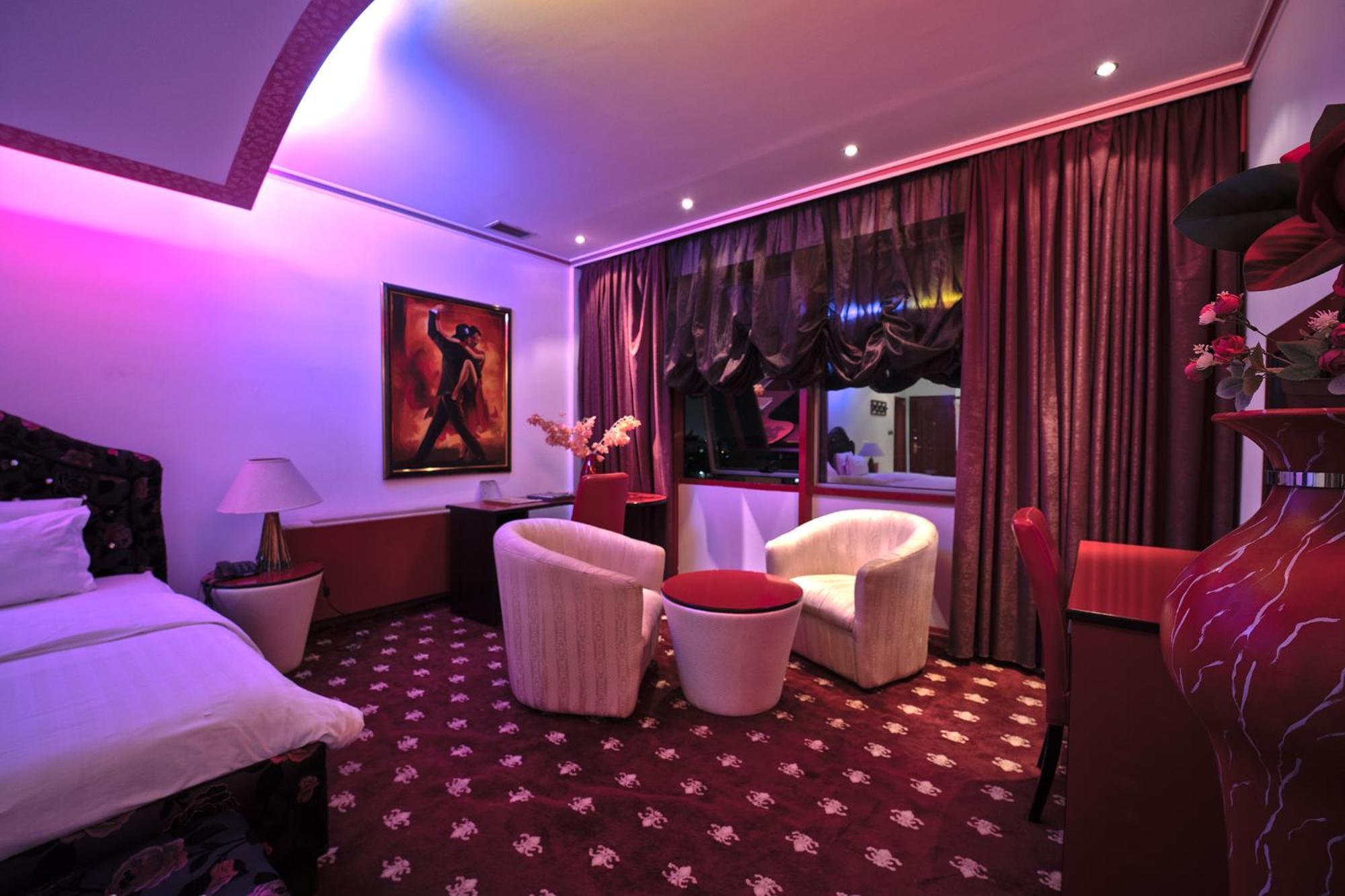 Rosa Blu 4* Tirana