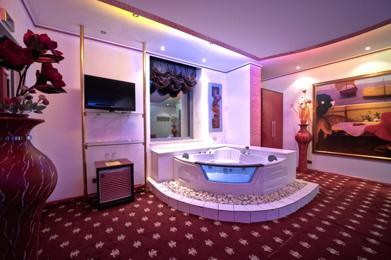 Rosa Blu Hotel 4*