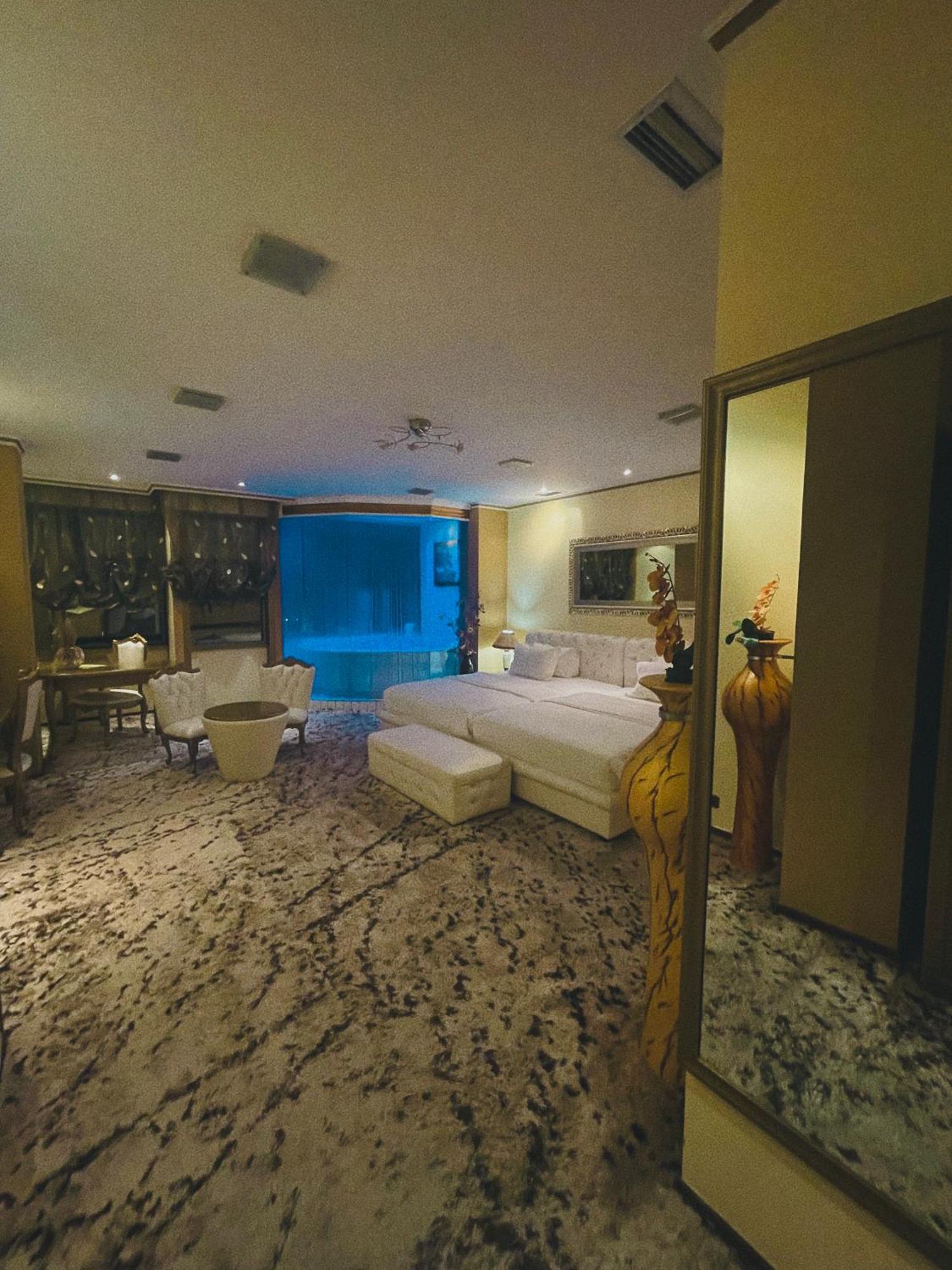 Rosa Blu Hotel Tirana